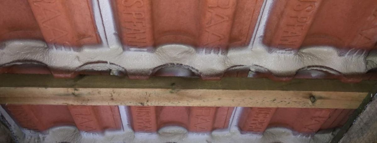 Dach undicht? Dach-Innenabdichtung mit ROBAFLEX ® - flexibler Mörtel